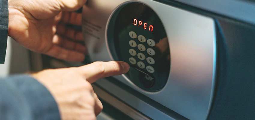 Cash Safe Openers in Spring Valley Lake, California